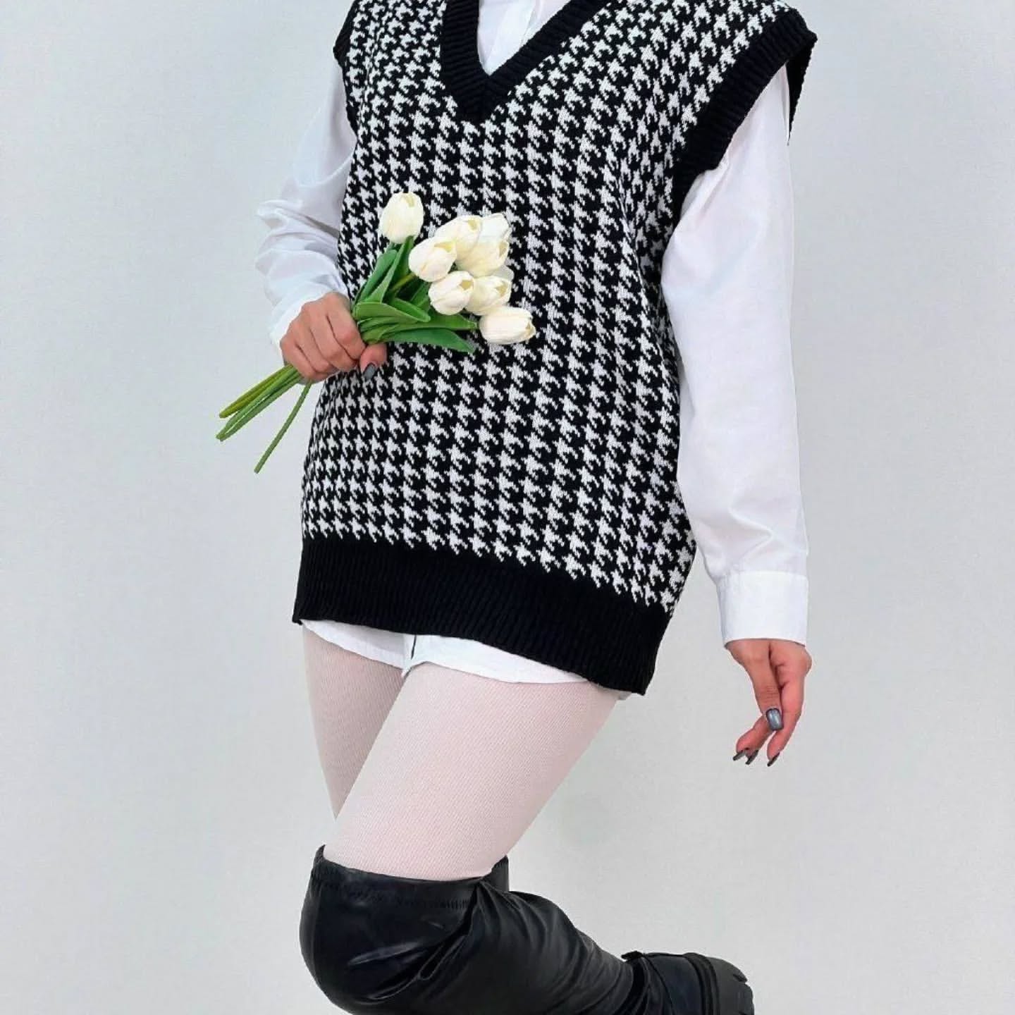 ژیله و شومیز سفیدش پیچازی ست دوتیکه زیری و ژیله